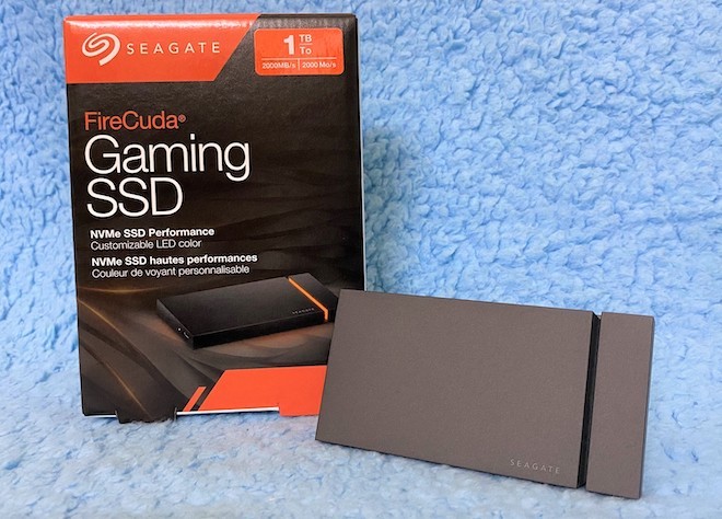 Ổ cứng di động Firecuda Gaming SSD có tốc độ tính bằng GB/s và đèn LED tùy chỉnh