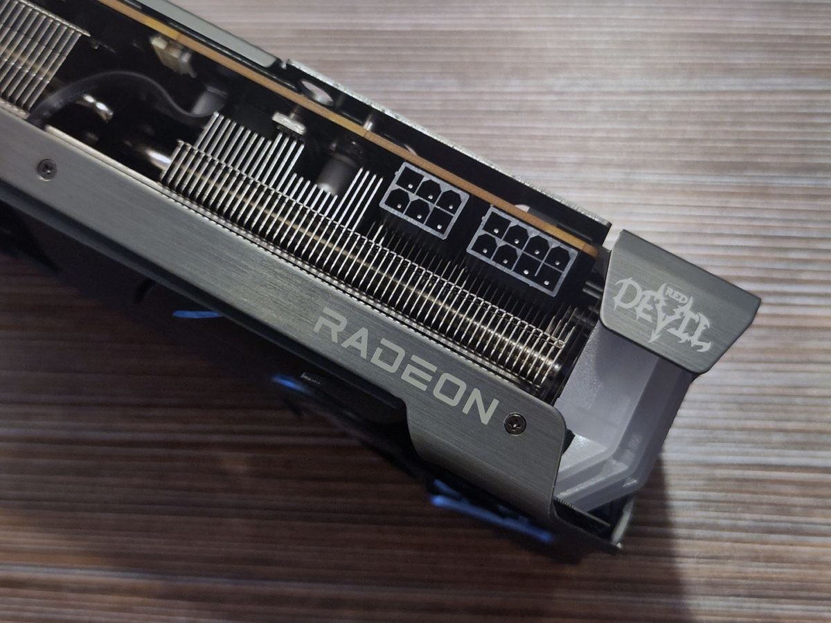 AMD Radeon RX 6600 XT – Dành cho trải nghiệm game 1080p