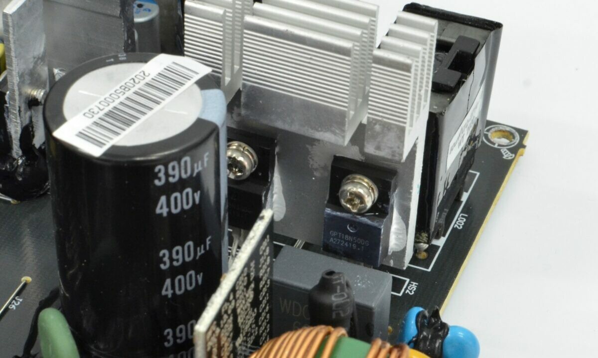 REVIEW - PSU (Bộ nguồn máy tính) EVGA 550 B5 – 80+ BRONZE 550W – Fully Modular