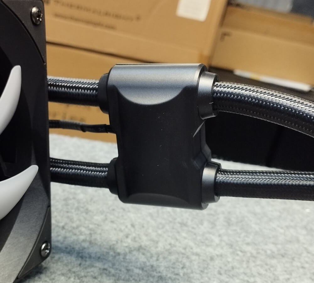 Thermalright Frozen Notte 240 BLACK ARGB V2 - AIO CPU Cooler