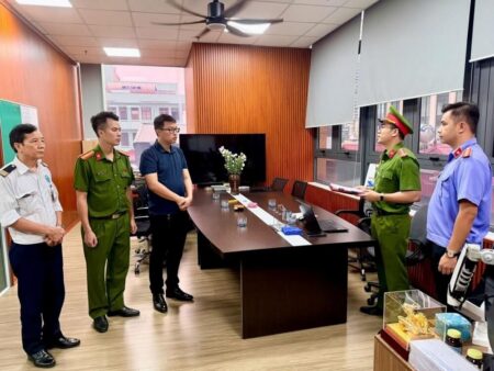 Khởi tố vụ án cài Windows lậu cho hàng trăm máy tính, thiệt hại ước tính hàng chục tỷ đồng