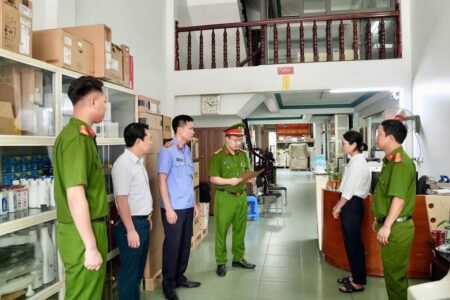 Bốn giám đốc bị khởi tố vì cài phần mềm Microsoft lậu lên hàng chục nghìn máy tính
