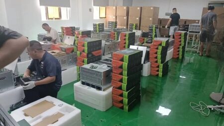 Lý do RTX 5090 có giá 5.000 USD: GPU gaming đang bị doanh nghiệp AI thu mua theo kiện hàng