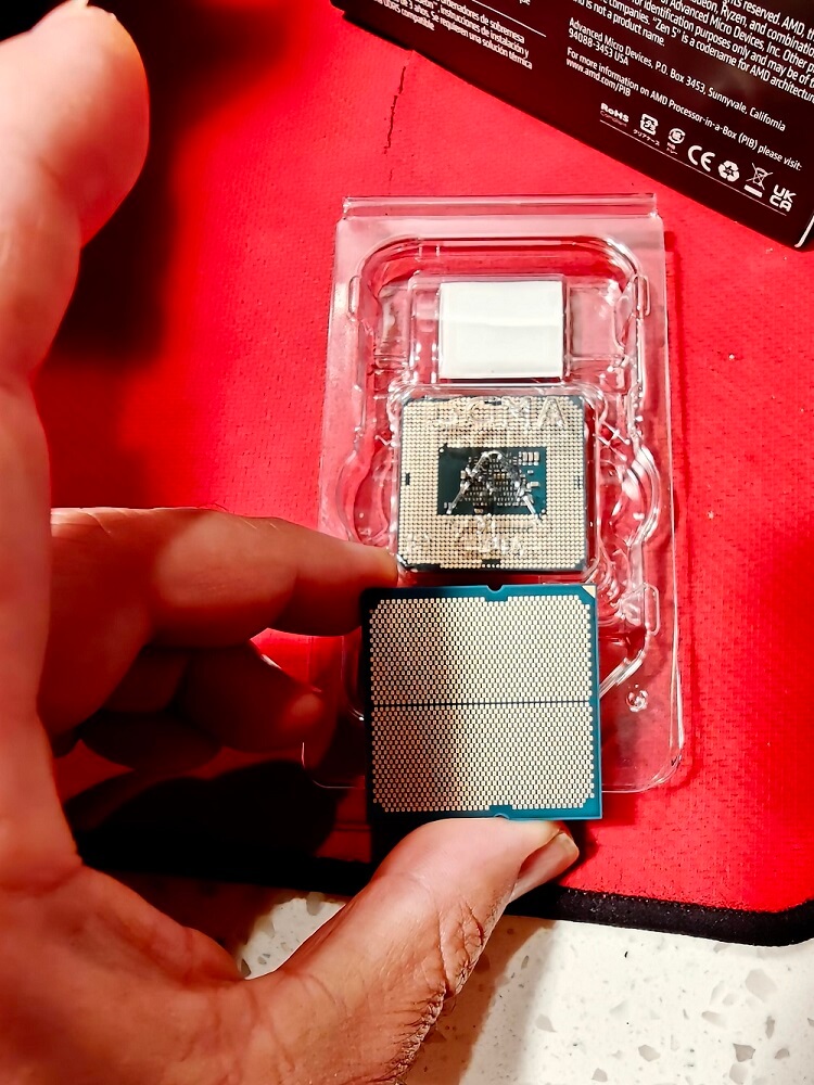 Ryzen 9 9950X3D2 bị tráo ruột 3